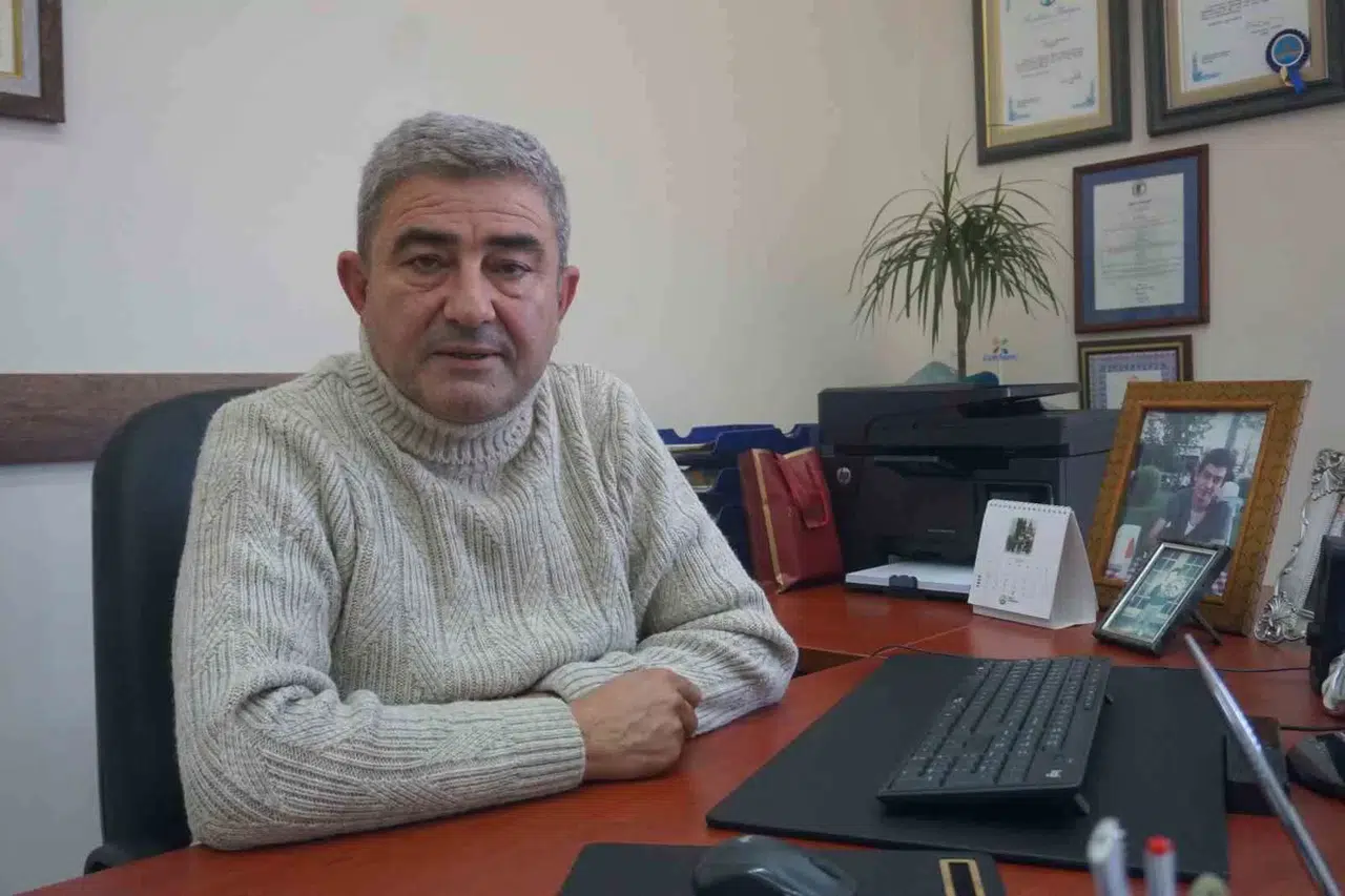 Uzmanından İhtar: "Sarılmayın, Tokalaşmayın"