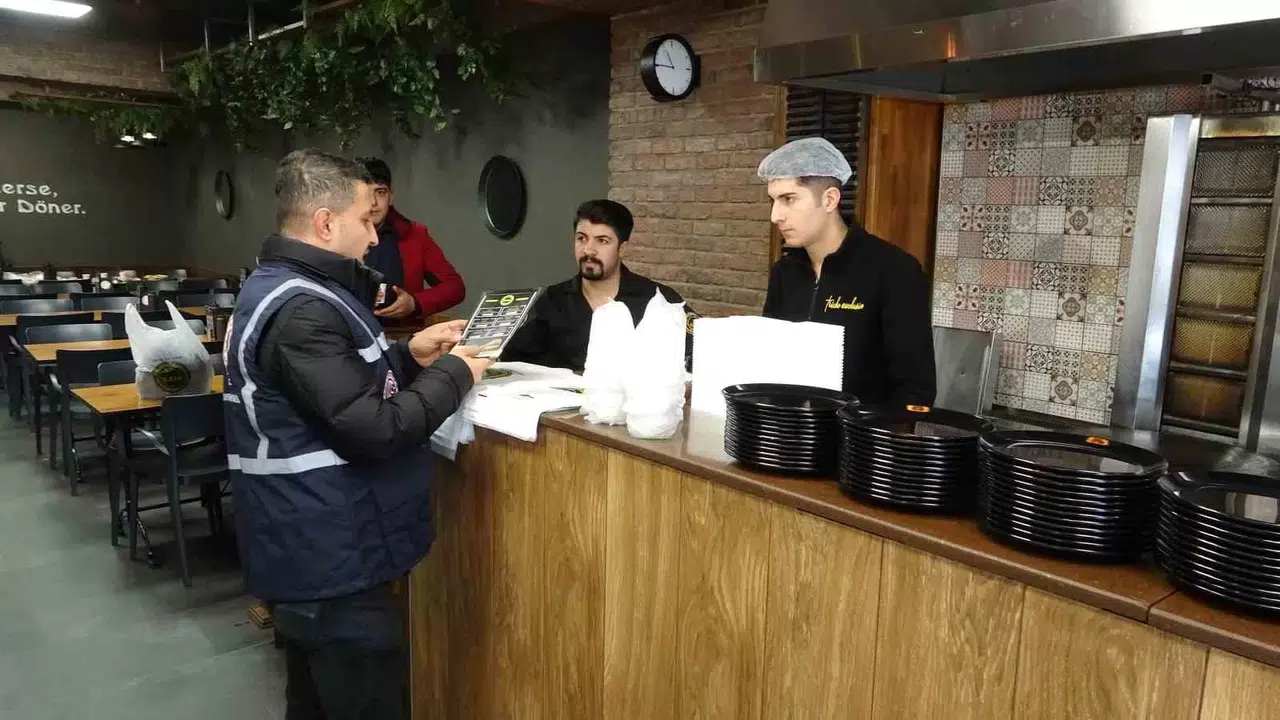 Van’da İş Yerlerine ‘Fiyat Listesi’ Kontrolü
