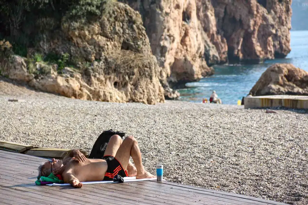 Yurtta Kış, Antalya’da Yaz Aylarını Aratmayan İmaj
