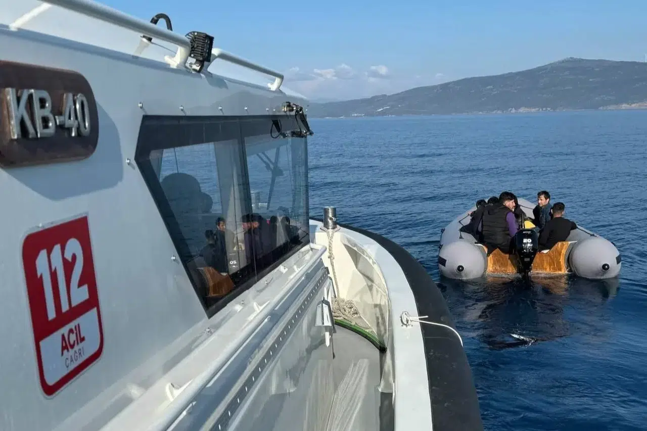 13’ü Çocuk 40 Sistemsiz Göçmenle, Vefatına Umuda Seyahat