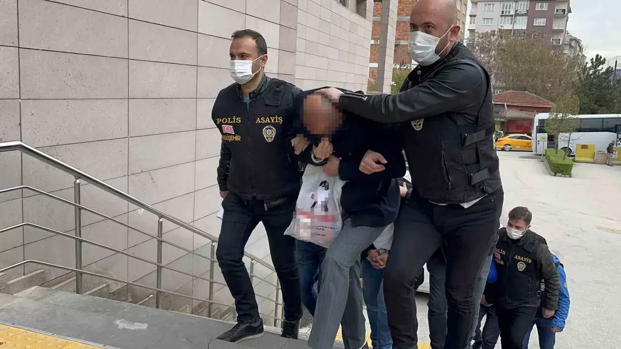 22 Kişiyi 1,5 Milyon TL Dolandıran Şahıslar Hakkında 150 Yıla Kadar Mahpus Talep Edildi