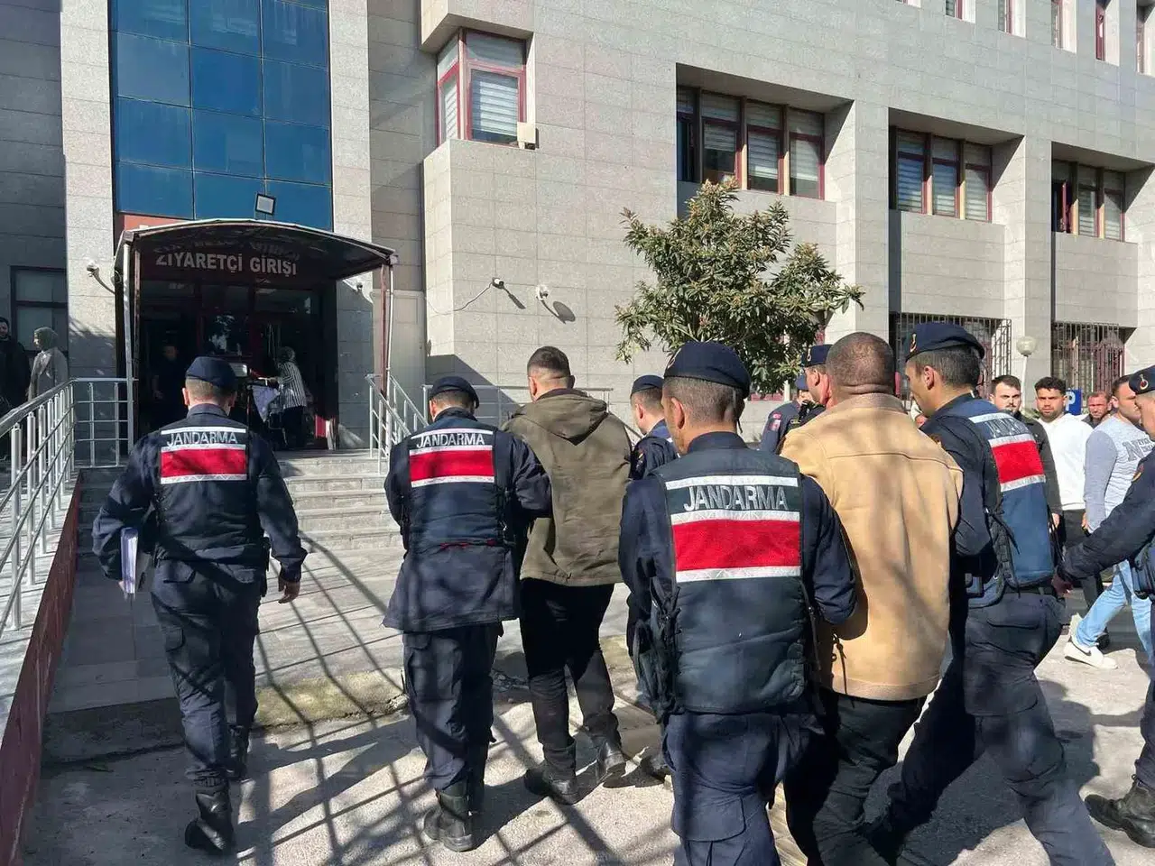58 Milyon Liralık Vurgun Yapan Çete Çökertildi