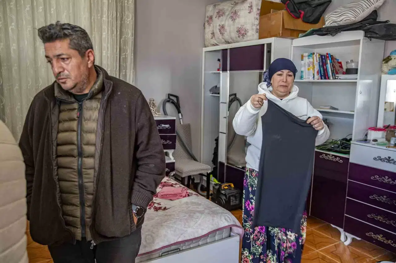 6 Gün Boyunca Bankın Üzerinde Kızından Uygun Bir Haber, Kızına Çarpan Şoförden Özür Bekledi İkisi de Olmadı