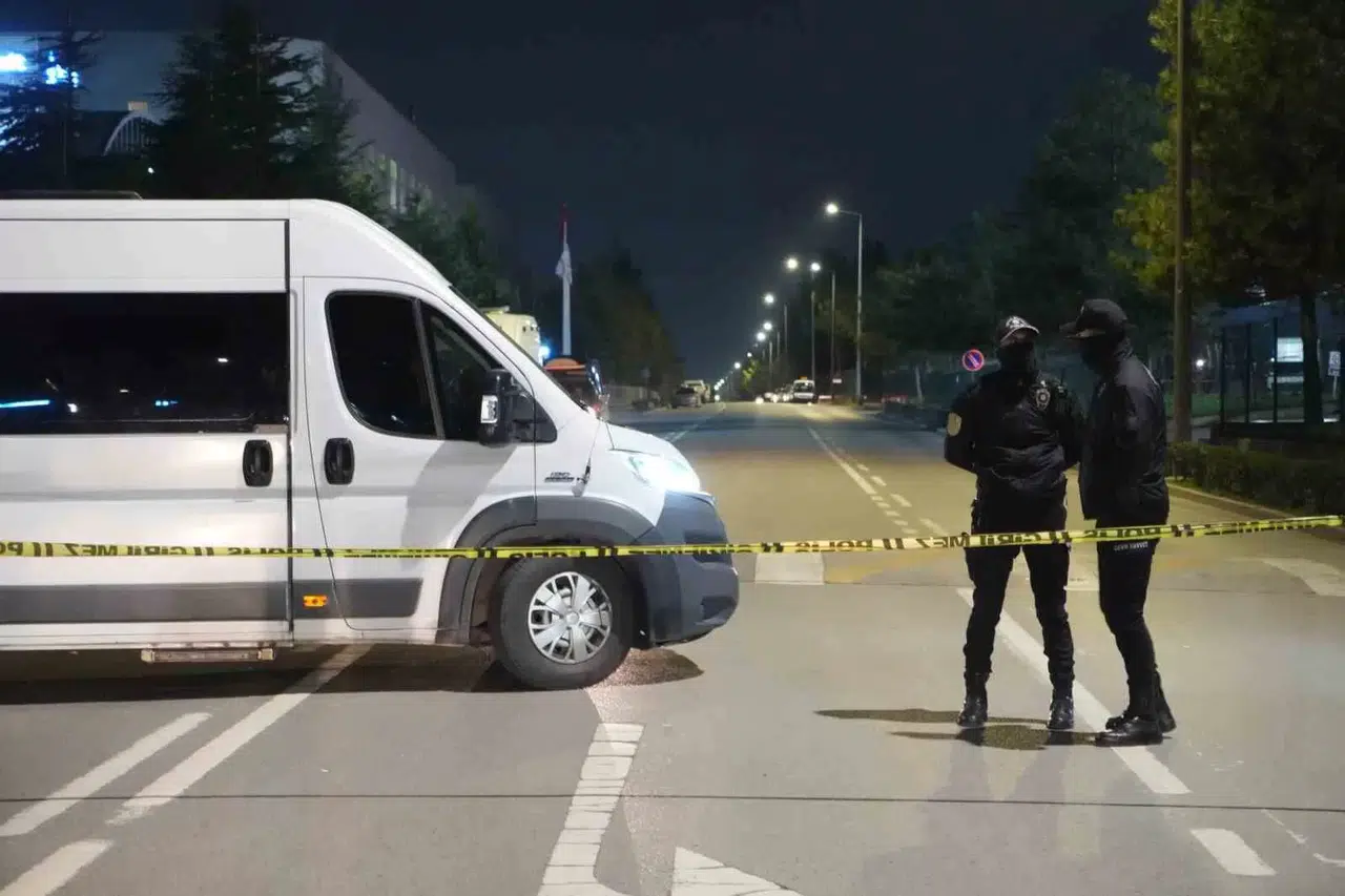 9 Saatlik Rehine Krizi Saldırganın Tuvaleti Gelince Son Buldu