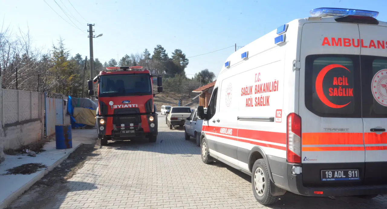 Alaca'da Yaşlı Kadının Evinde Çamaşır Makinasından Yangın Çıktı   