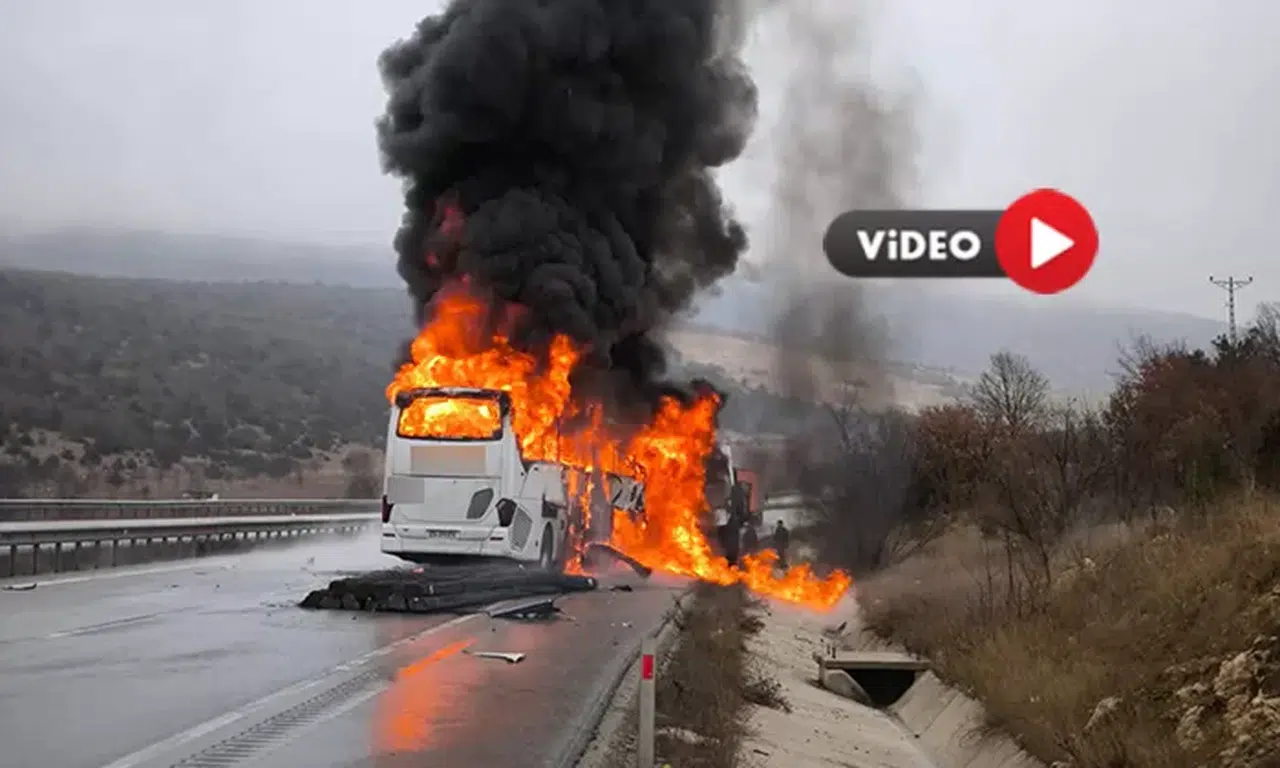 Otobüsün Alev Alev Yandığı Anlar Kamerada