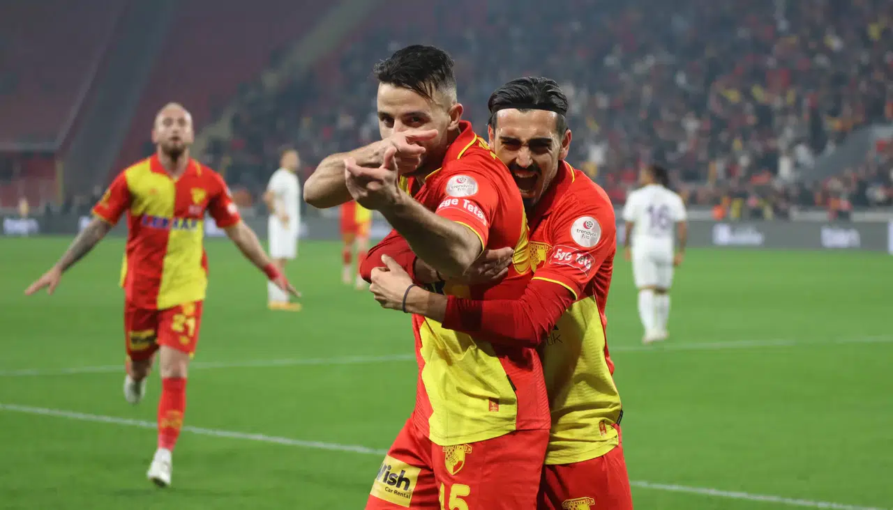 Göztepe’nin Golcüsü Parlamaya Devam Ediyor