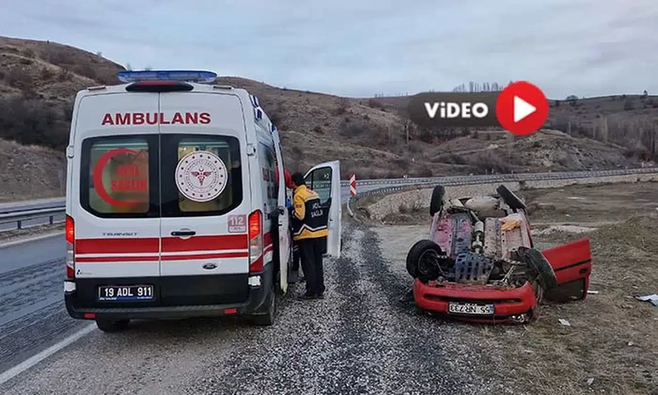 Otomobil Tarlaya Uçtu: 2'si Çocuk 3 Yaralı  