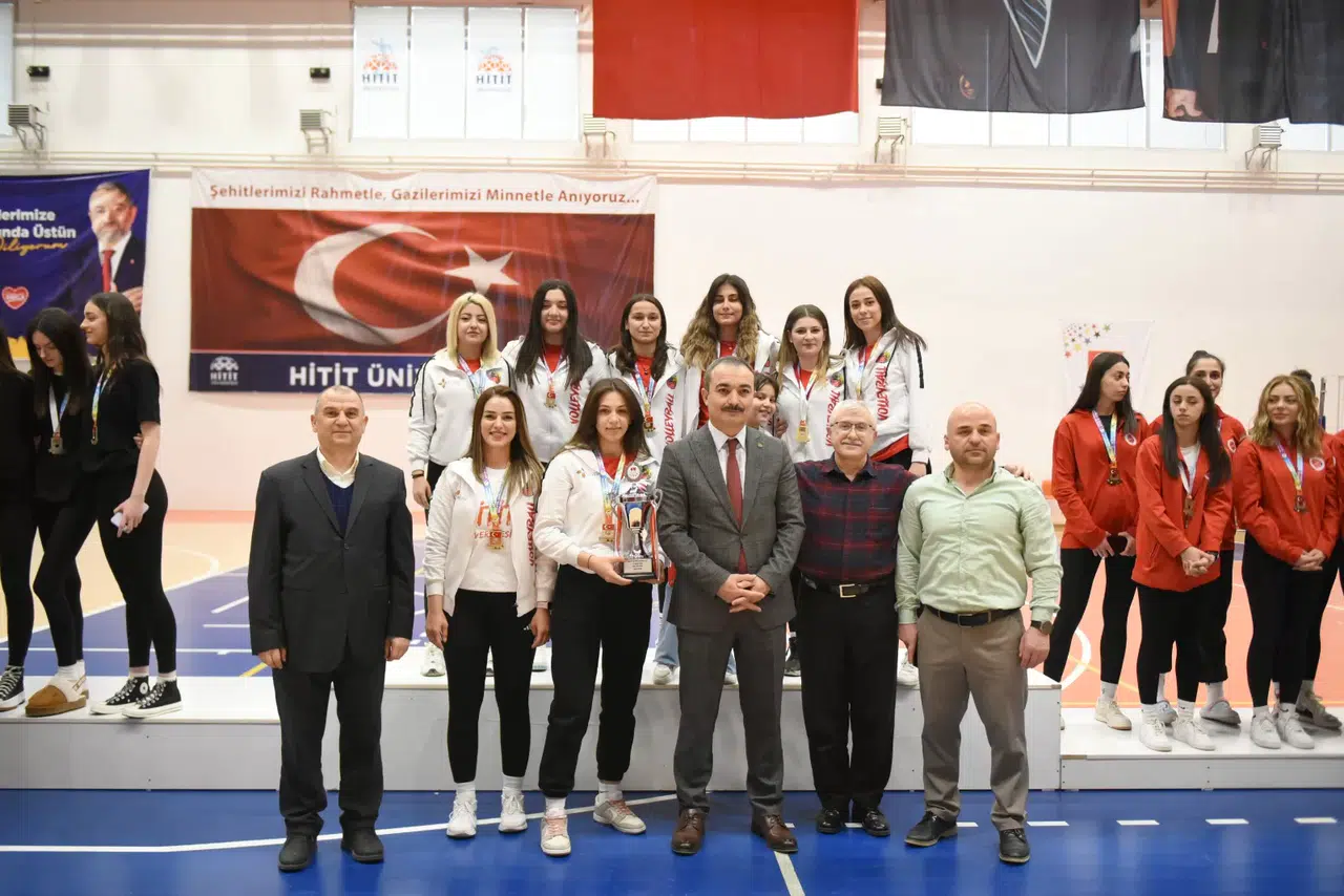 Hitit’in Efeleri ve Sultanları Şampiyon Oldu