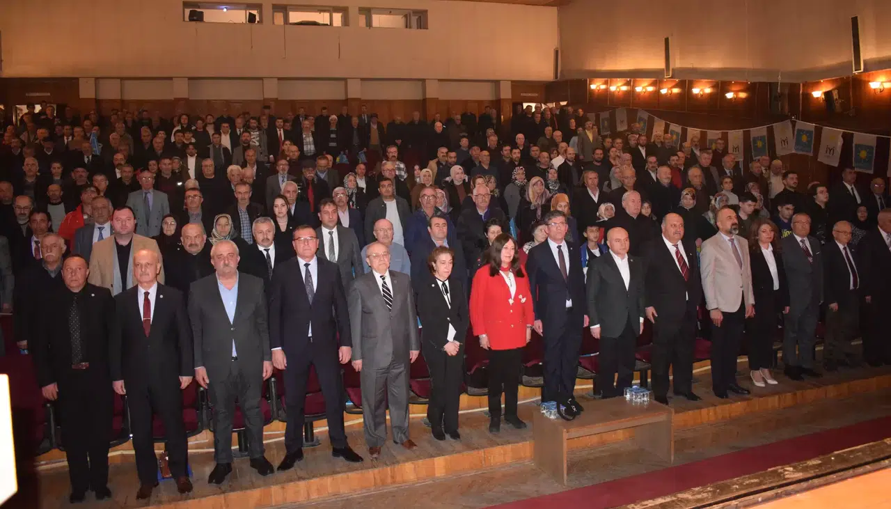 İYİ Parti Başkan Adaylarını Tanıttı