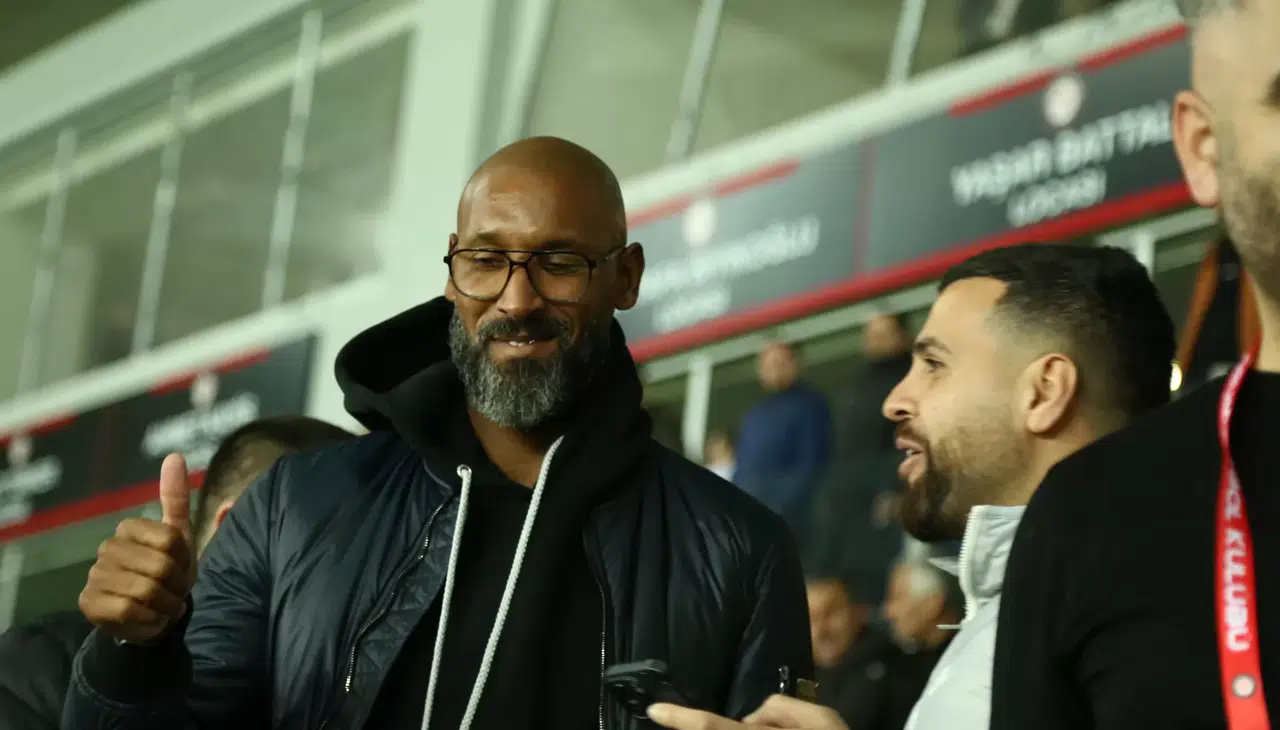 Nicolas Anelka’ya Çorum’da Sevgi Seli