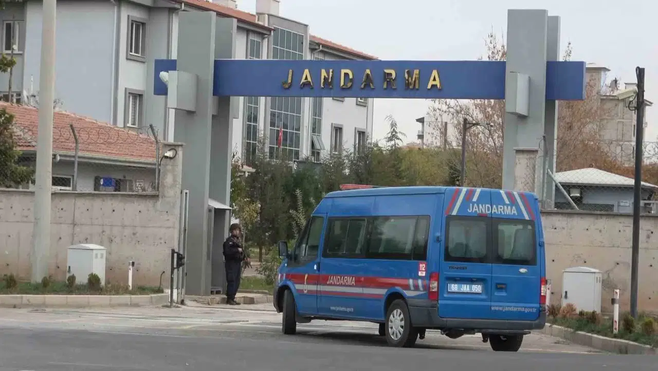 Aksaray’da 12 Aranan Şahıs Jandarma Gruplarınca Yakalandı