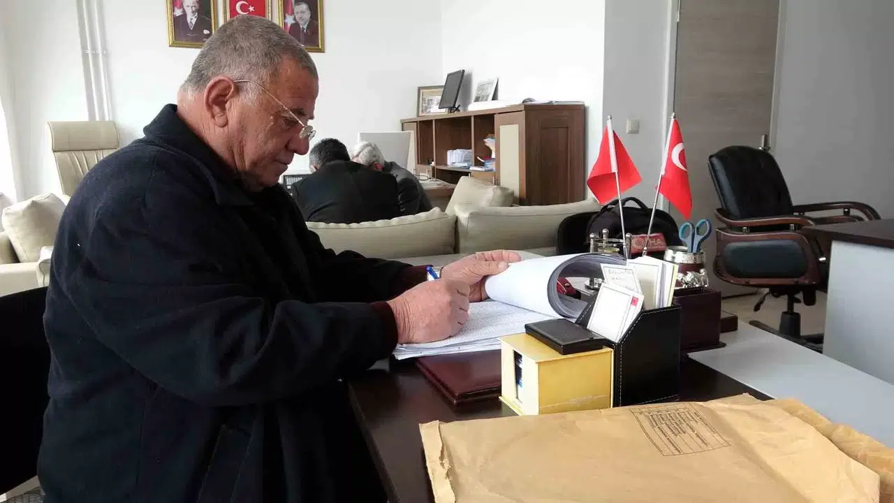 Aralıksız 30 Yıldır Özveriyle Muhtarlık Misyonunu Yürütüyor