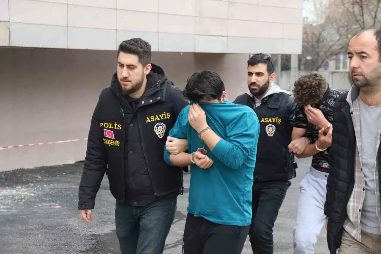 Ayşenur Çolakoğlu’nu 4 Kurşunla Öldüren Eski Sevgilisine Güzel Hal İndirimi Uygulandı