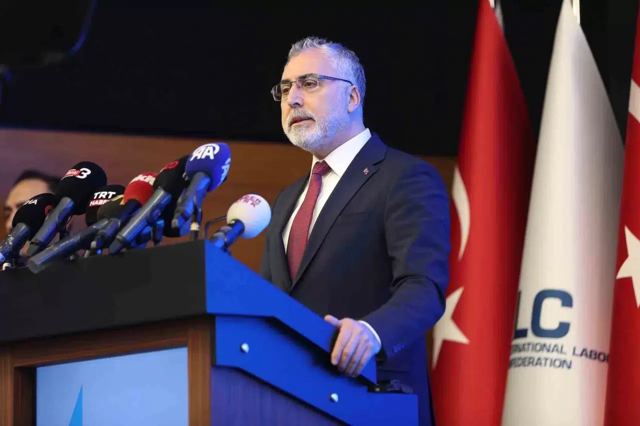 Bakan Işıkhan: "25 Ülke ve 33 Konfederasyonu Etrafında Buluşturan Memleketler arası Emek Örgütü’nü Çok Bedelli Buluyorum"