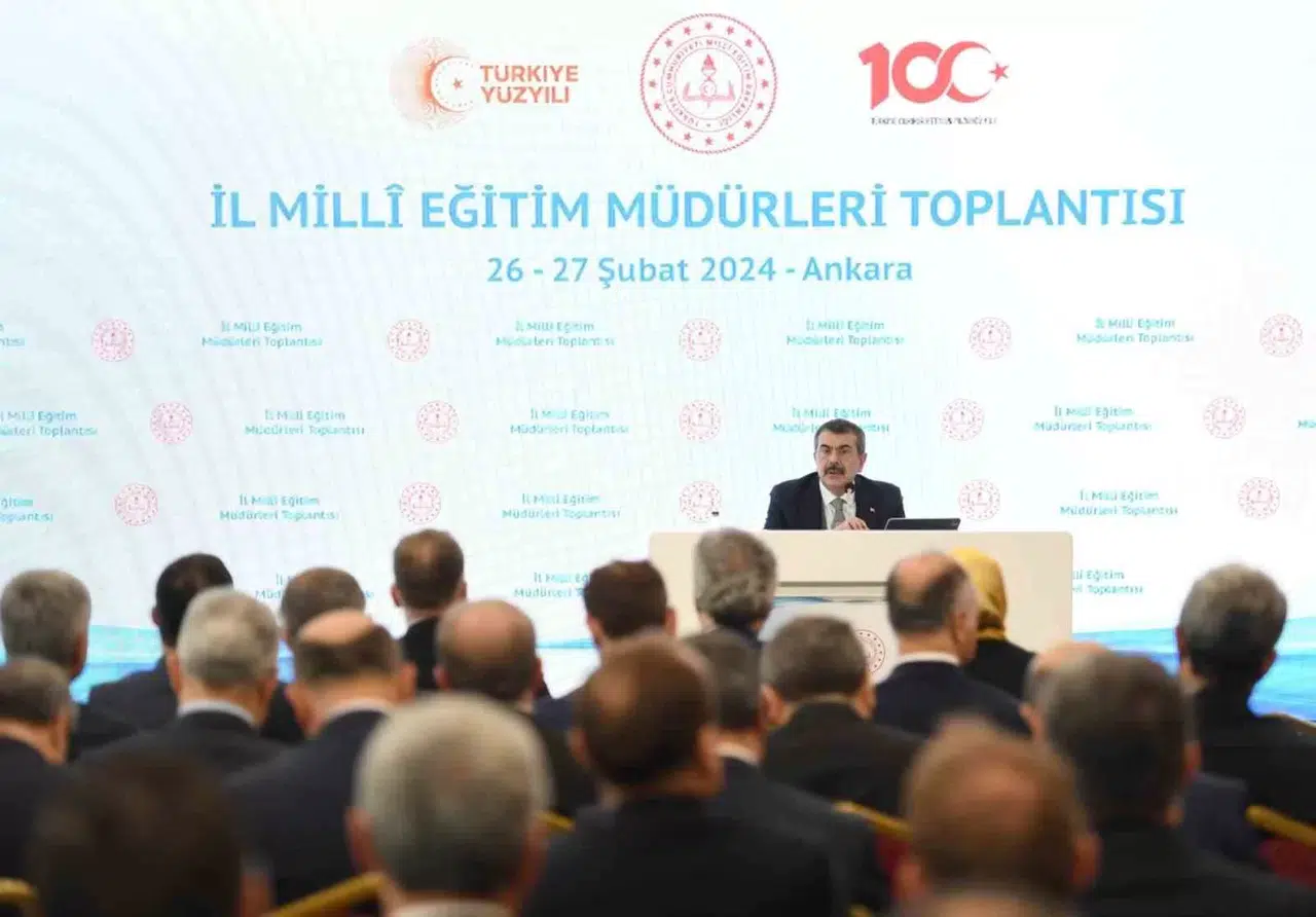 Bakan Tekin, 81 İlin Ulusal Eğitim Müdürleriyle Bir Ortaya Geldi
