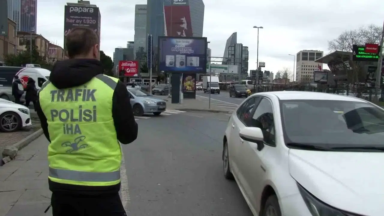 Beşiktaş’ta Yayalara Yol Vermeyen Şoförlere Ceza Yağdı