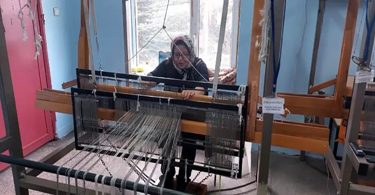 Bir Vakitler Ülkenin Kumaş Gereksinimini Karşılıyordu, "Kadınlar Dokuyor” Projesiyle Tekrar Üretimine Başlandı