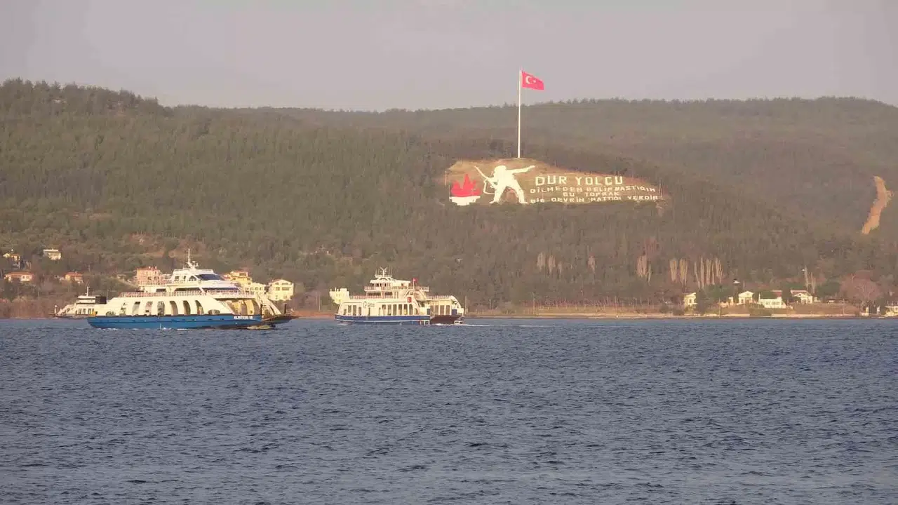 Bozcaada ve Gökçeada’ya Yarınki Tüm Feribot Seferleri İptal Edildi