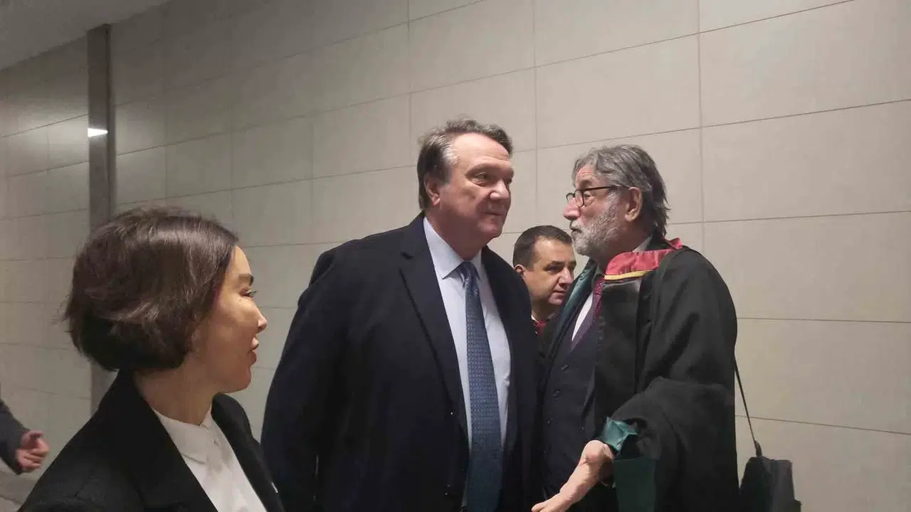 Çarşı Davasına İzleyici Olarak Katılan Bjk Lideri Hasan Arat: "İnşallah Bir An Evvel Biter’’