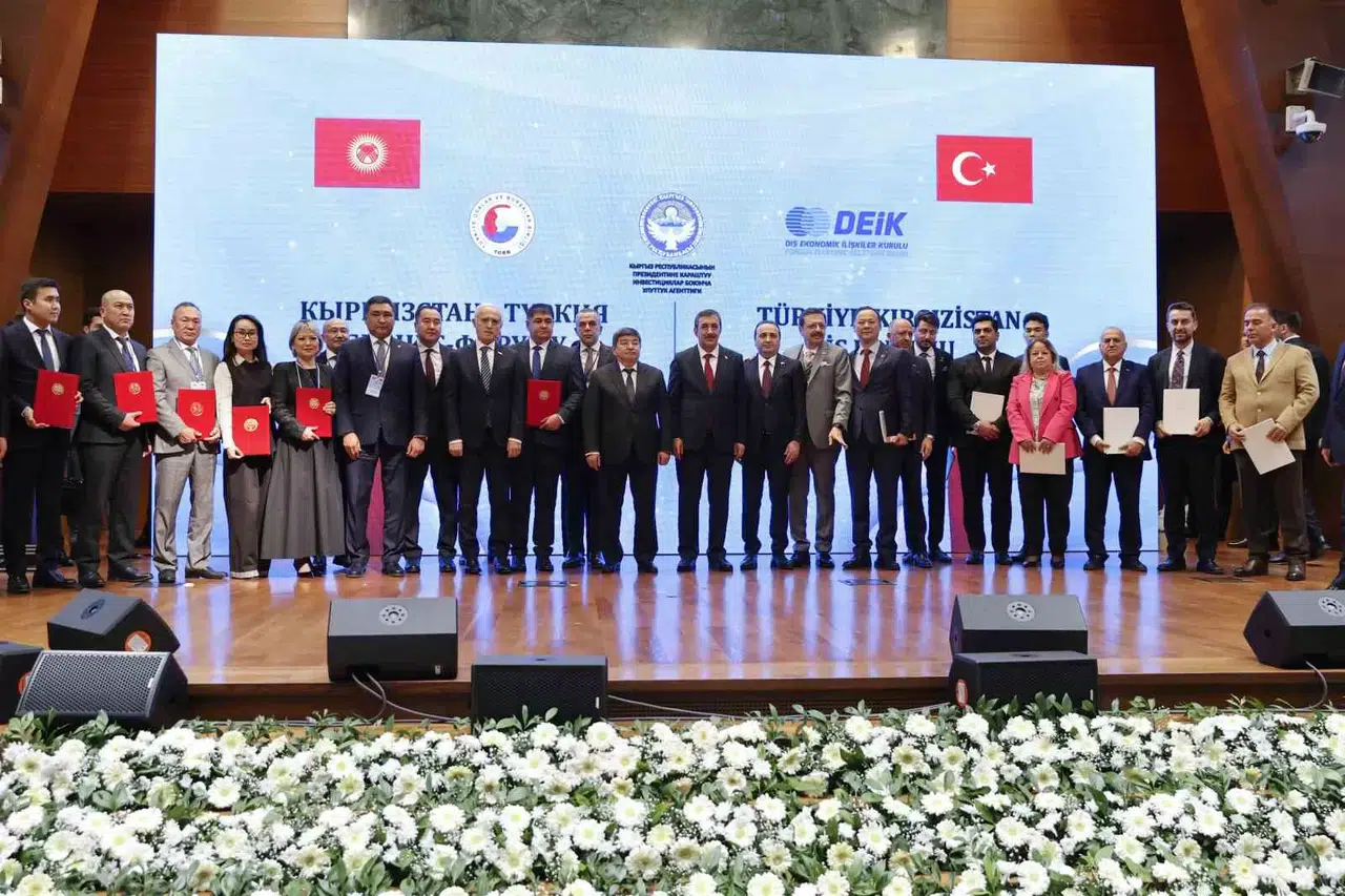 Cumhurbaşkanı Yardımcısı Yılmaz: “Cari Süreçler Açığımızın Azalma Eğiliminde Olduğunu ve Ülkemize Daha Çok Sermaye Girişi Olduğunu Görüyoruz”