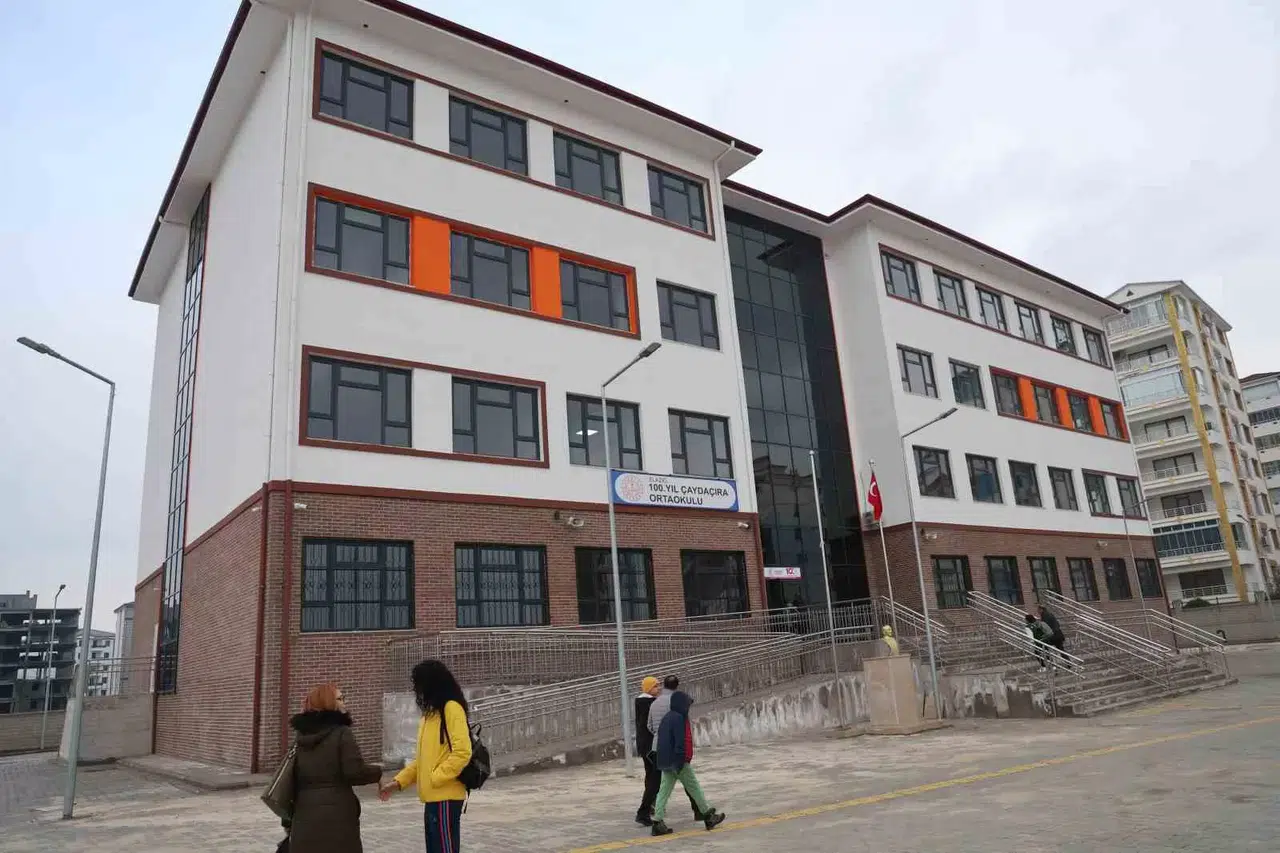 Cumhuriyetin 100. Yılında Üretimi Tamamlanan Okul, Öğrencilerine Kavuştu