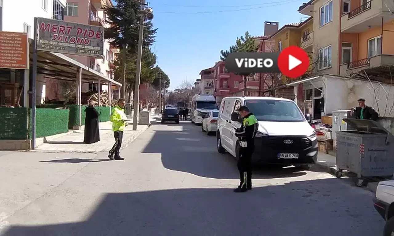 Çorum’da Kamyonet 9 Yaşındaki Çocuğa Çarptı