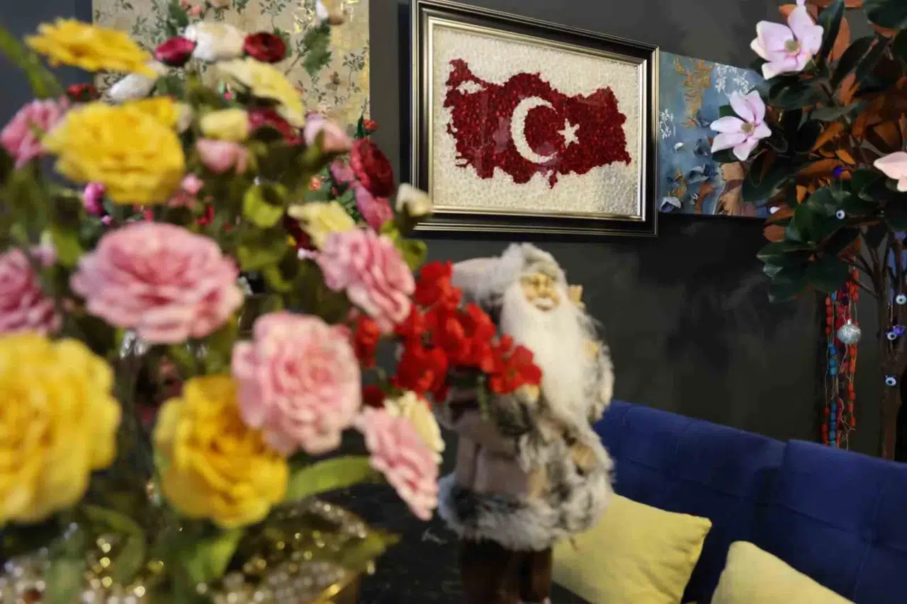 Diyarbakırlı Bayanlar İpek Kozasından Dekoratif Eserler Yapıyor