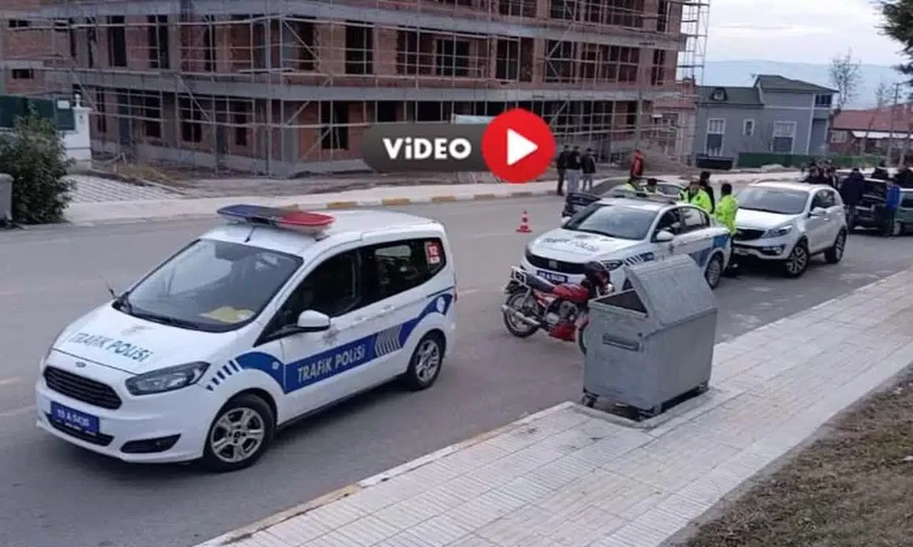 Durdurulan Araçta Tüfek ve Tabanca Ele Geçirildi