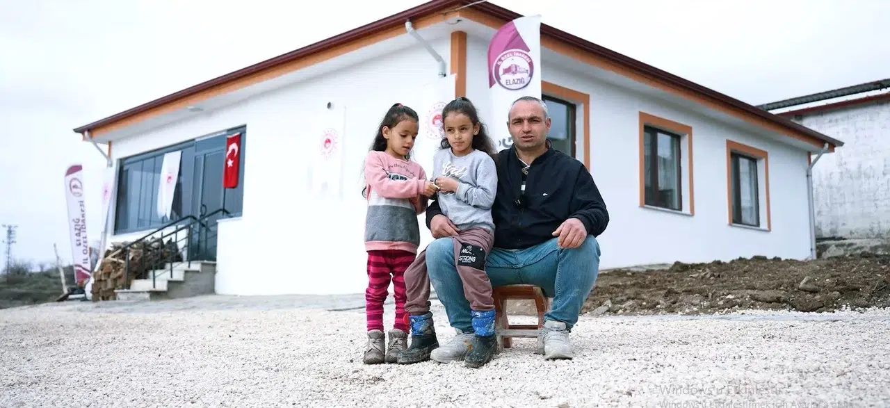 Elazığ’da Yerinde Dönüşümde Birinci Köy Meskeni Sahibine Teslim Edildi