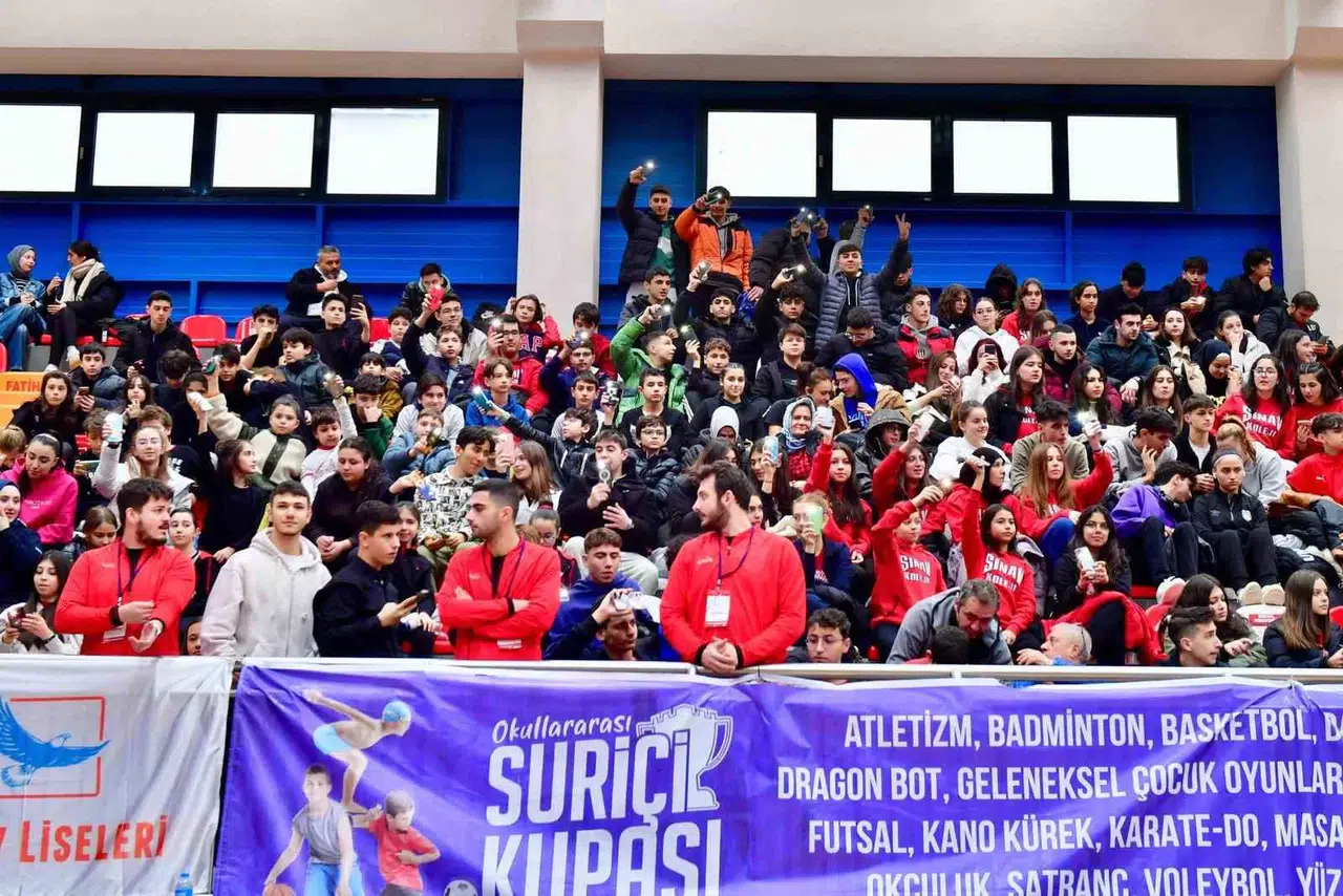 Fatih Belediye Lideri Turan, Suriçi Basketbol Kupası Finalinde Gençlerle Buluştu