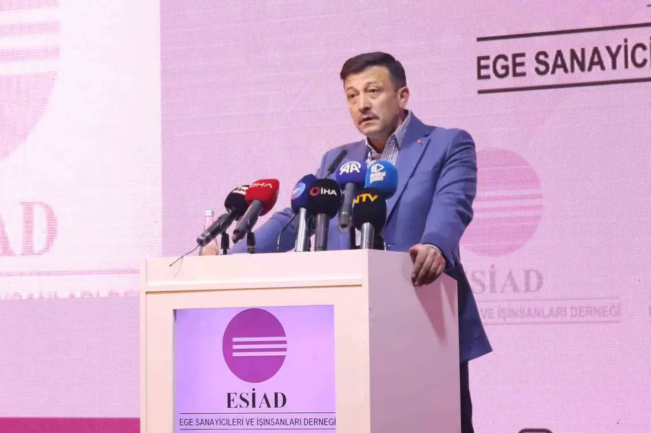 Hamza Dağ, İzmir İş Dünyasıyla İstişare Toplantısında Bir Ortaya Geldi