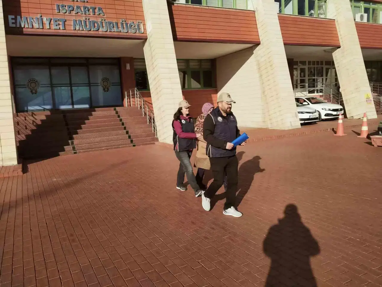 Isparta’da FETÖ’den Aranan İhraç Ebe Yakalandı