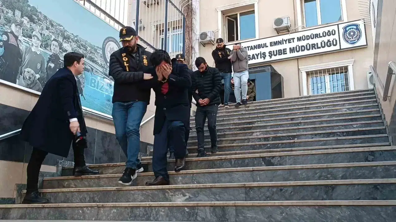 İstanbul Merkezli 4 Vilayette Oto Hırsızlık Operasyonu: 14 Gözaltı