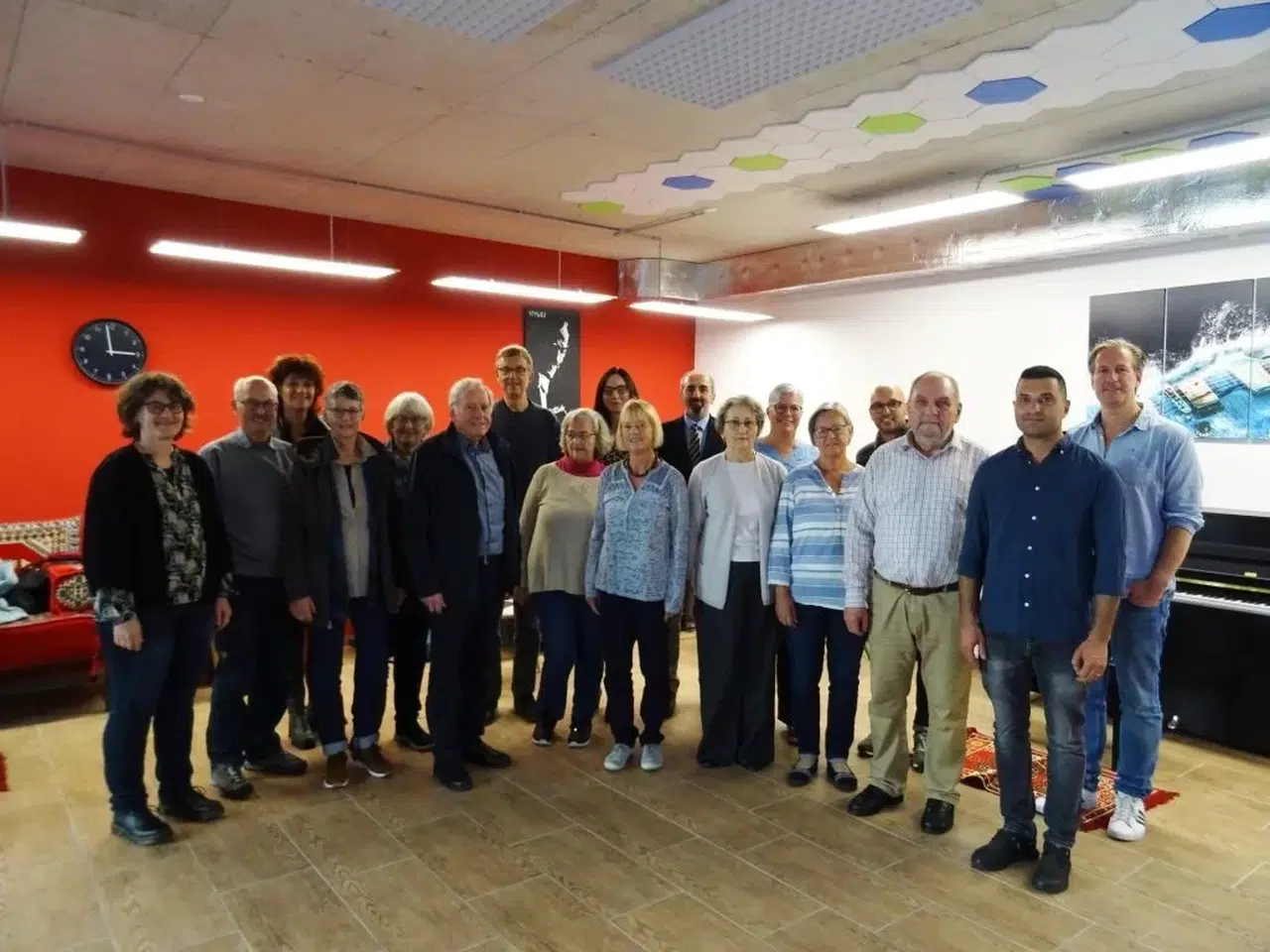 İsviçreli Sanatkarlar 6 Şubat Zelzeleleri İçin Mikrofon Başına Geçti