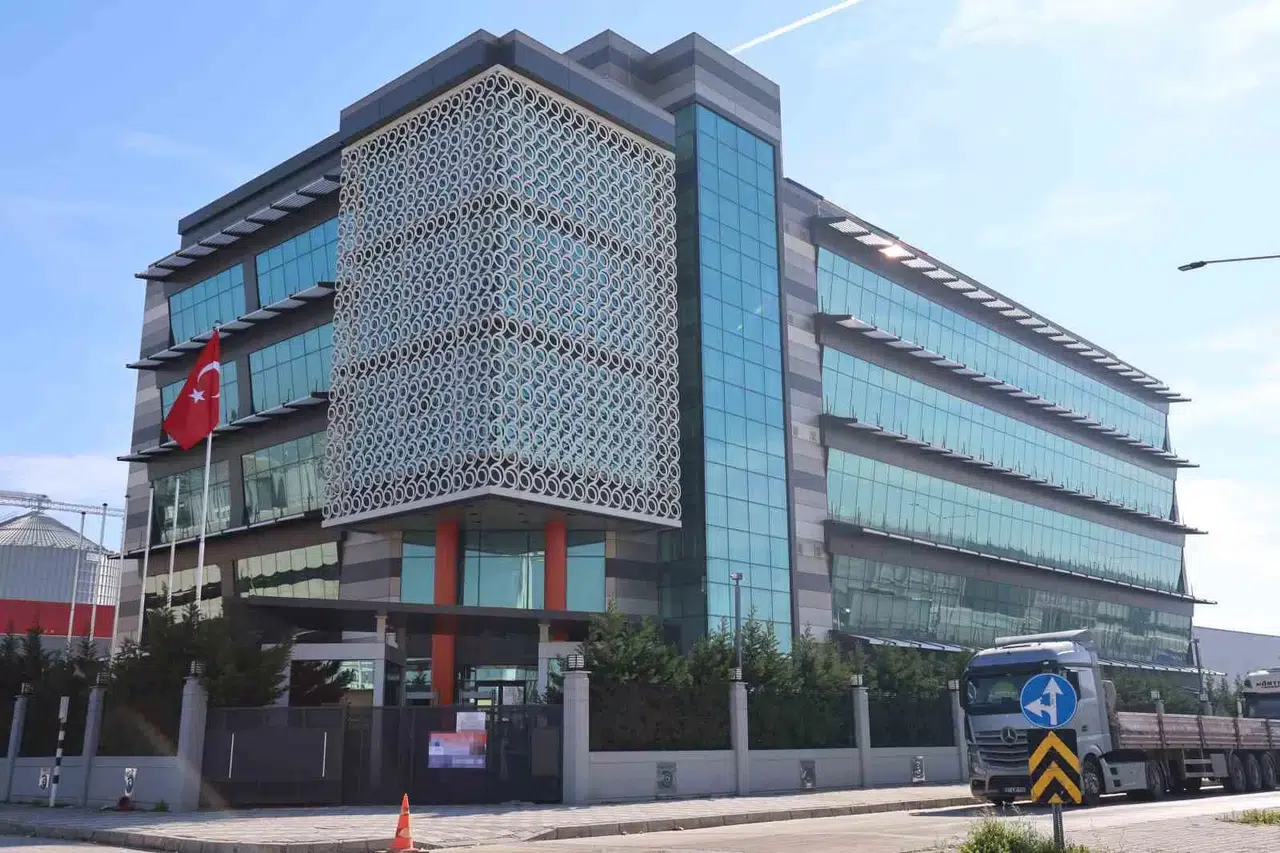 İzmir’deki 2,5 Milyarlık Vurgunda Holding Sahibi de Kayıplara Karıştı