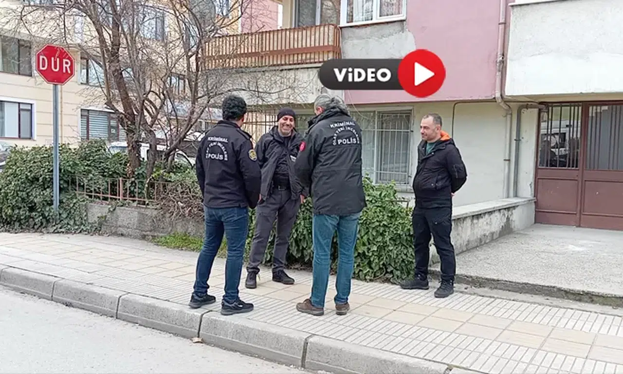 Yolda Yürürken Bıçaklandı