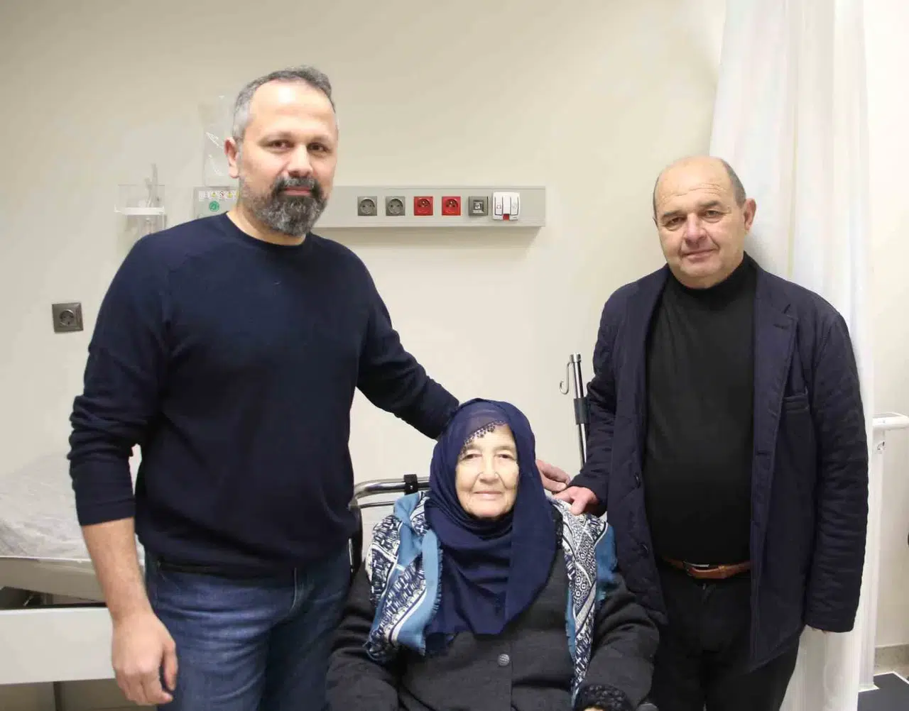 Kemoterapi ve Ameliyattan Korkan Bayan, Yapılan Operasyon ile Sıhhatine Kavuştu