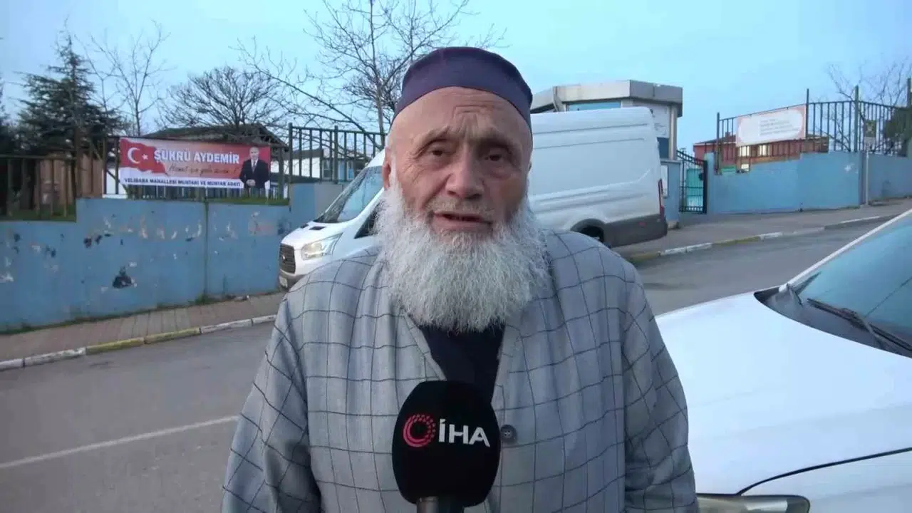 Kiracısıyla Tartışması Gündem Olan Dükkan Sahibi: "Çıkarsa İki Ay Kirasını Almayacağız, Taşınmasına da Yardımcı Olacağız"