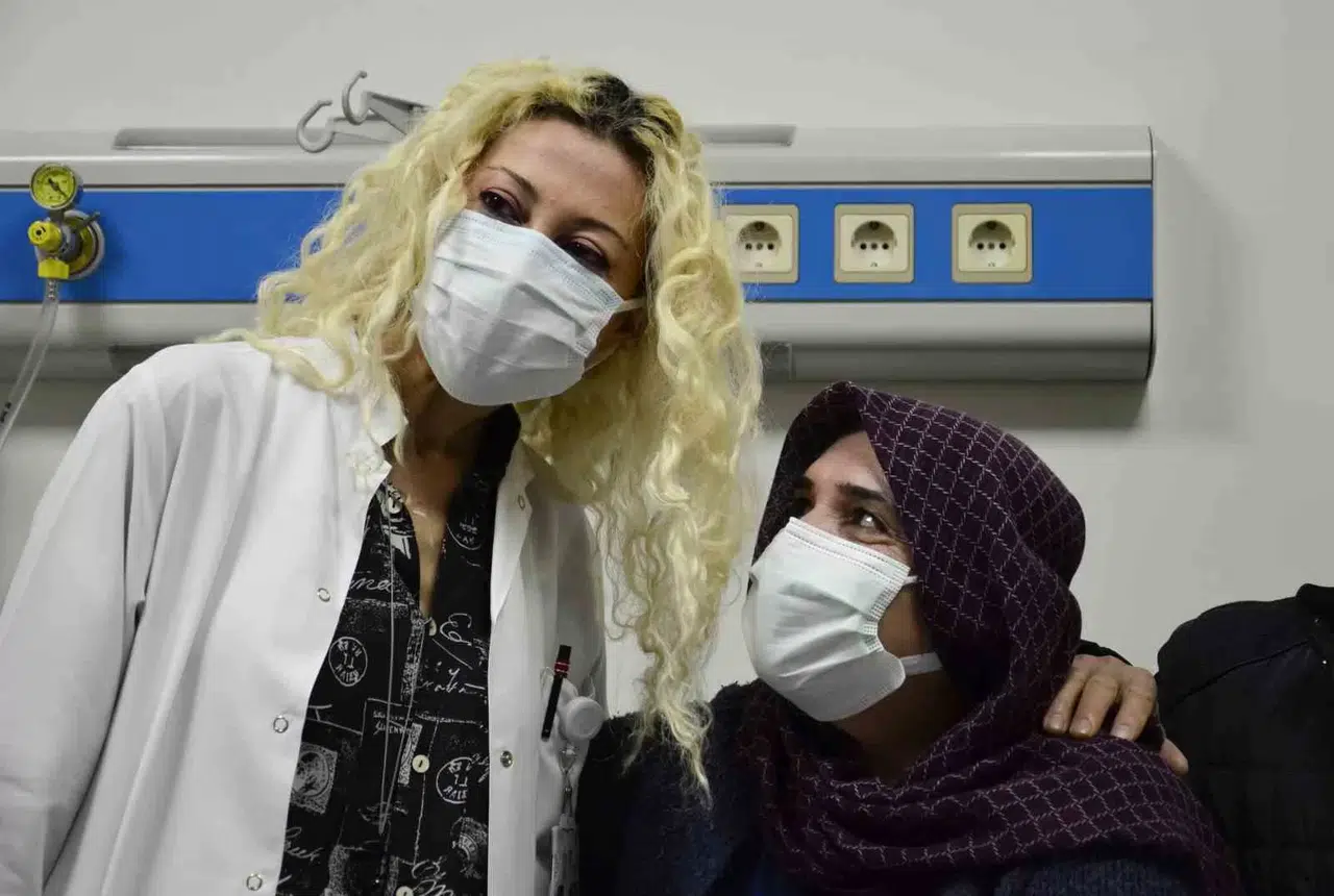 Kızından Yapılan İlik Nakli ile Hayata Tutundu