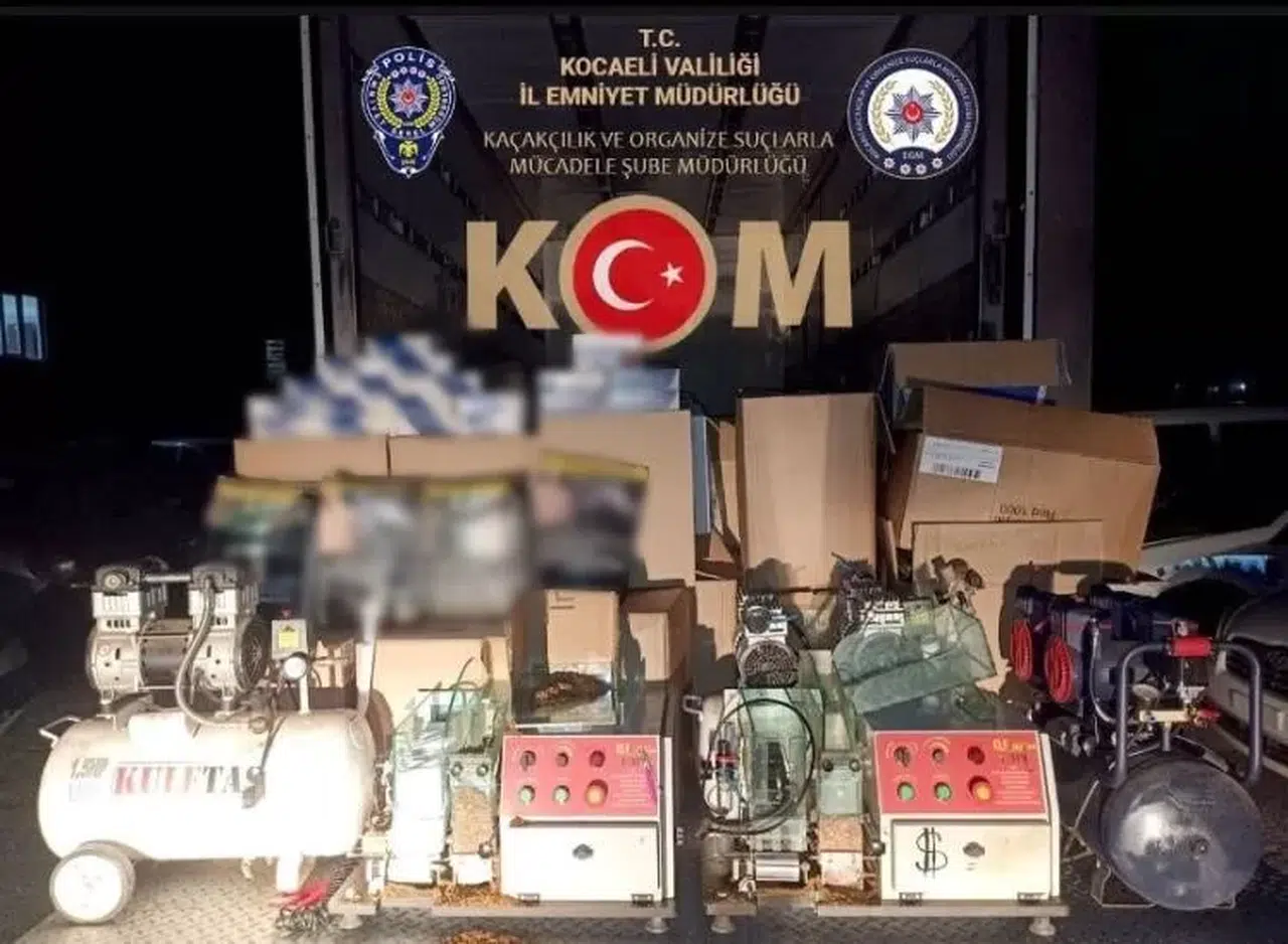 Kocaeli’de 205 Bin 250 Adet Dolu ve Boş Makaron Ele Geçirildi