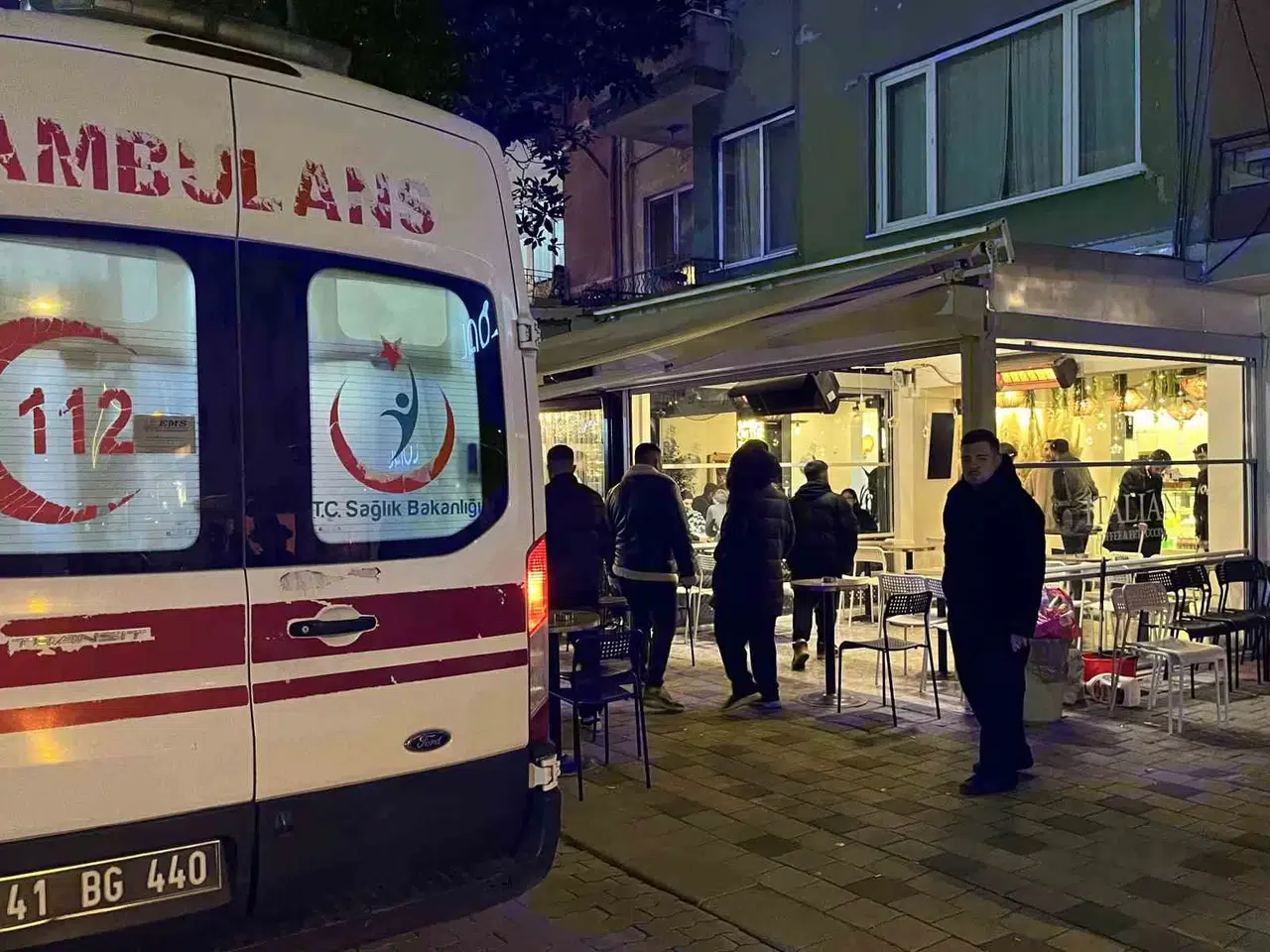 Kocaeli’de Kafede Küfür Hengamesi: 2 Yaralı