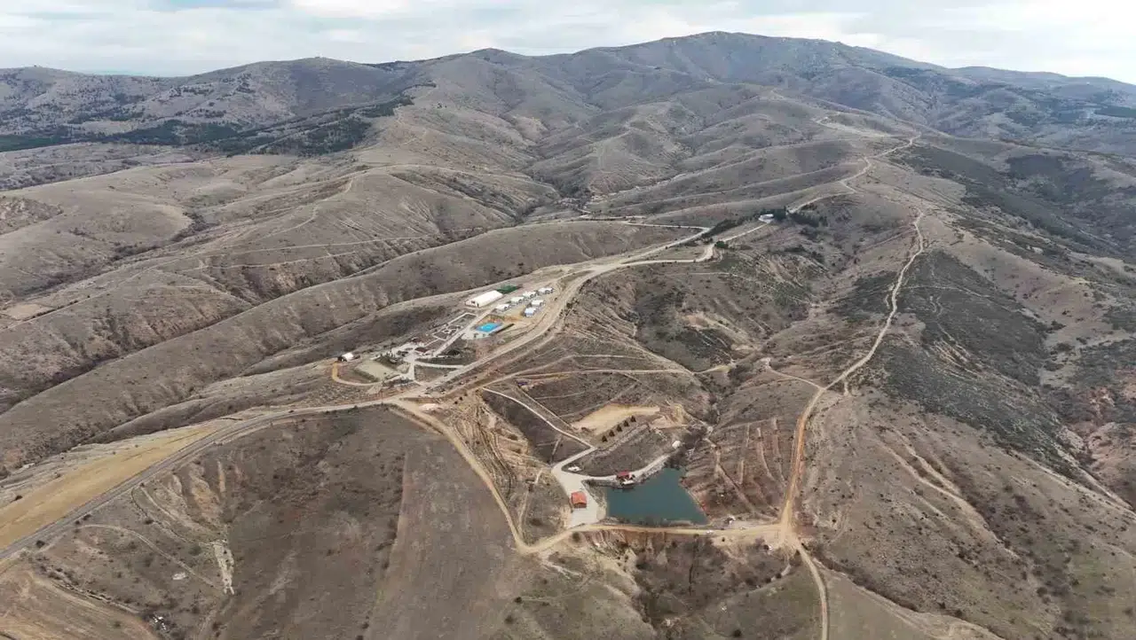 Kuraklık Tehlikesi Büyüyor, Çiftçiler Kaygılı: "Ne Yapacağımızı Şaşırdık, Kara Hasret Kaldık"