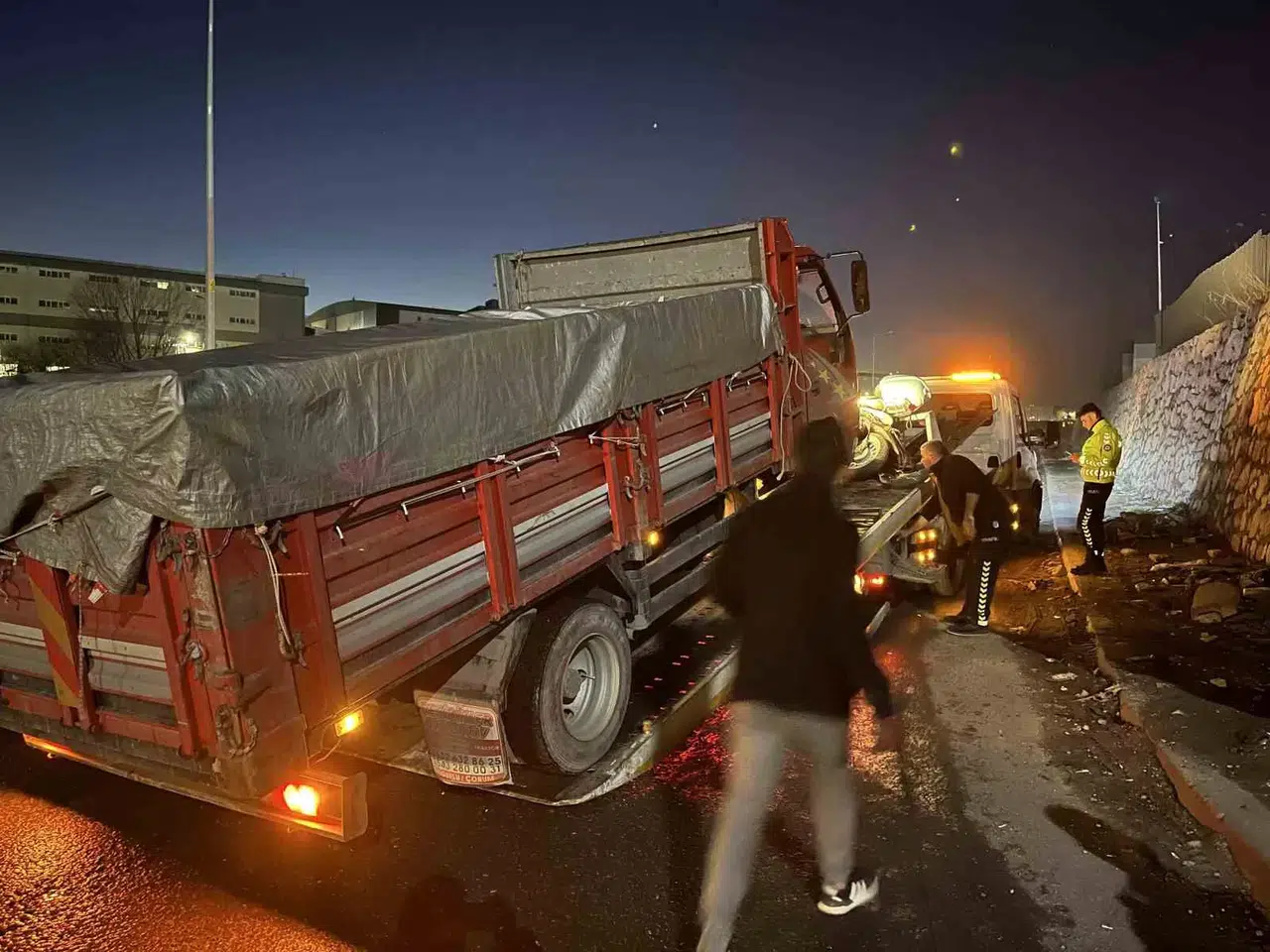 Kural Tanımayan Şoförlerin, Karşıt İstikamete Girme Israrı Zahmetten Çıkardı
