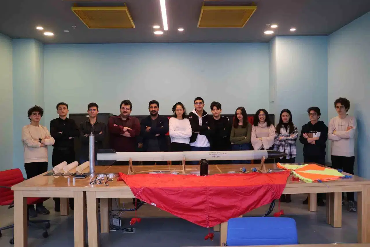 Lise Öğrencileri Yaptıkları Roketle Rize’yi Temsil Edecekler