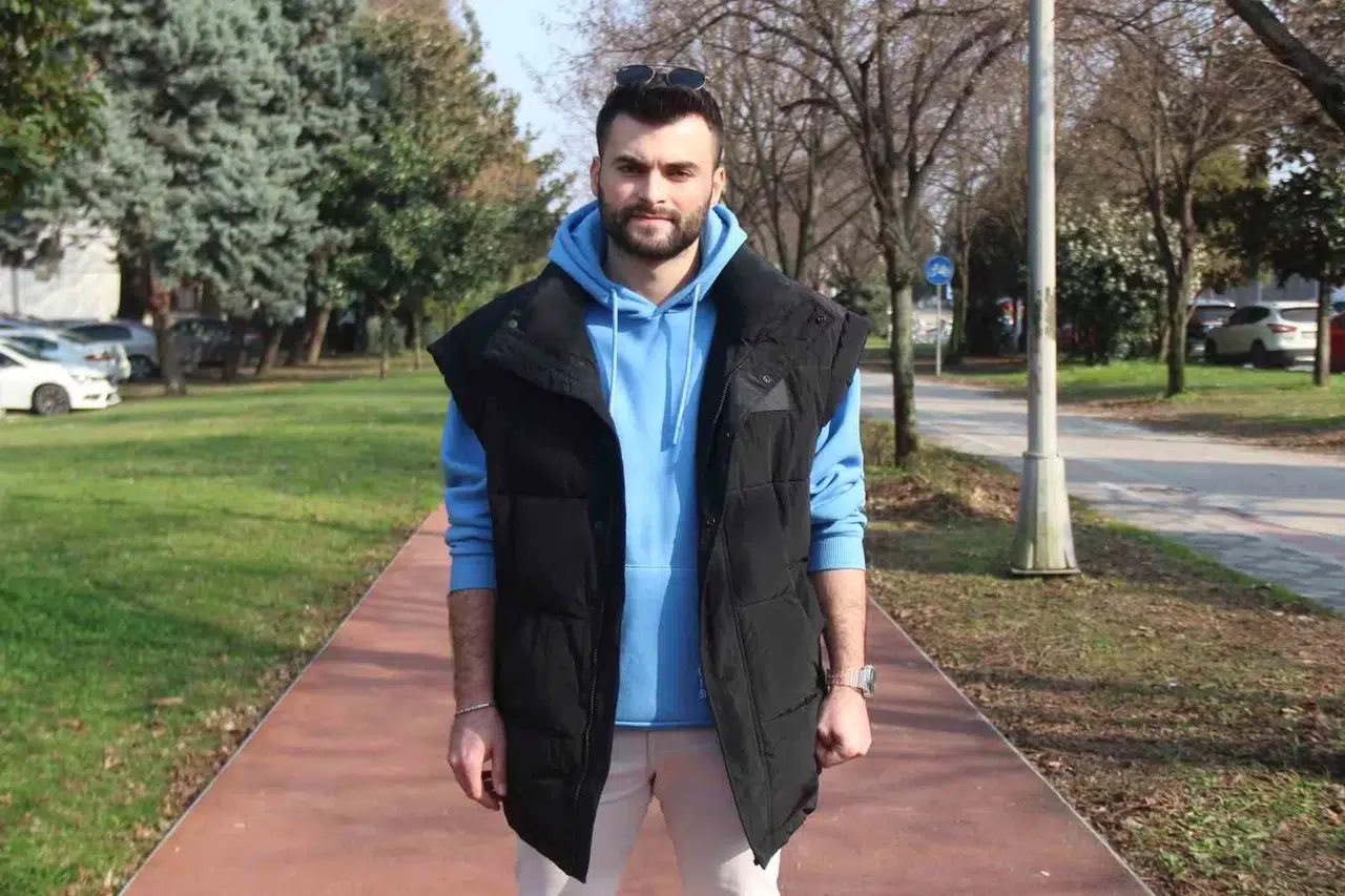 Maskara Siparişi Hayatlarını Alt Üst Etti