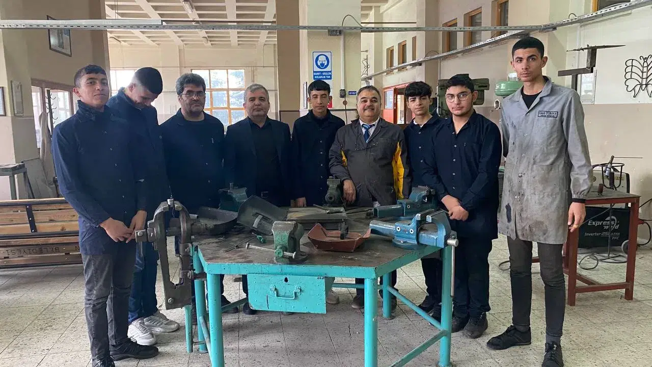 Öğrenciler Milyonluk Eserler Üretiyor