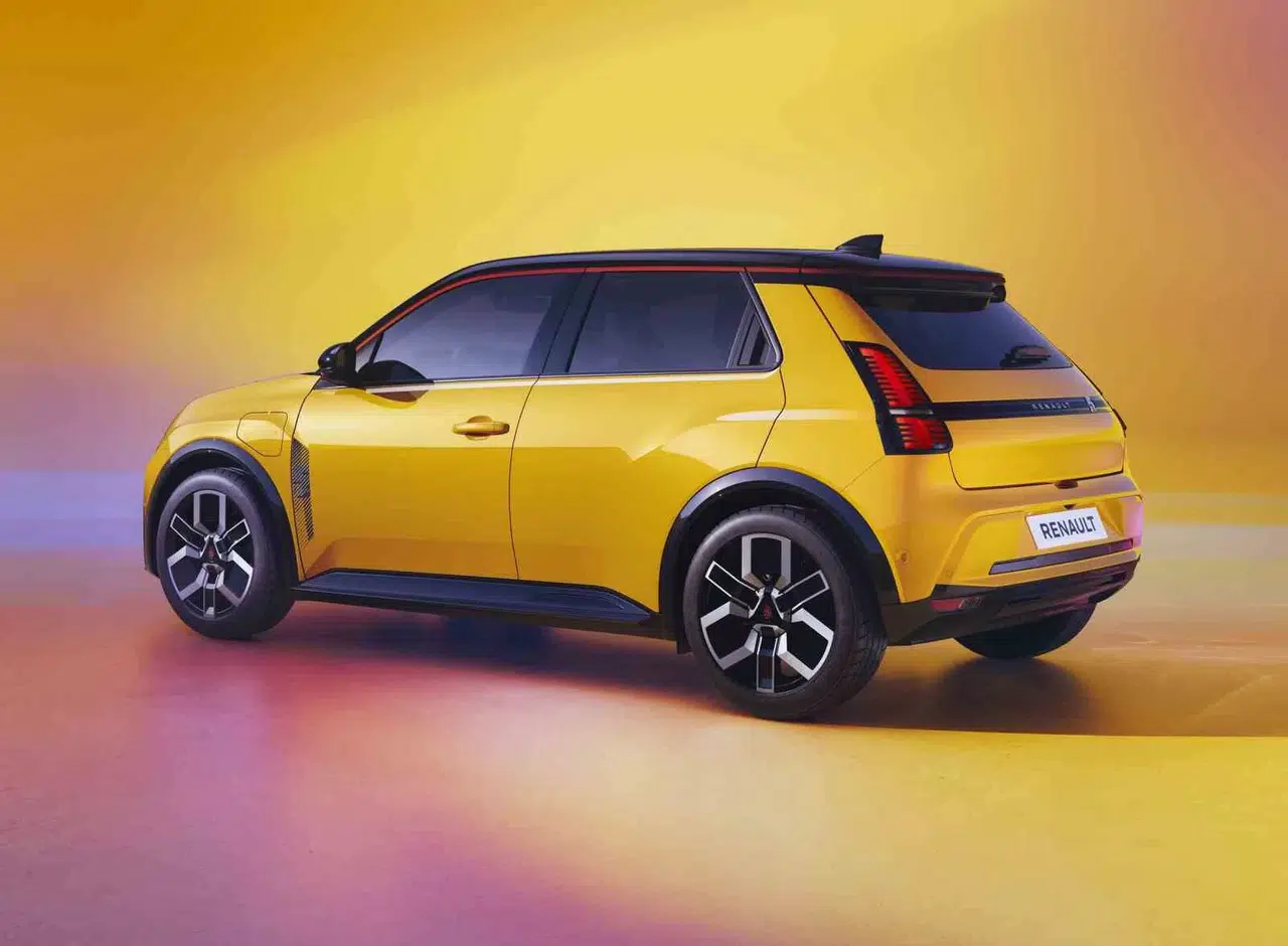 Renault 5 E-Tech Yüzde 100 Elektrikli Cenevre’de Tanıtıldı