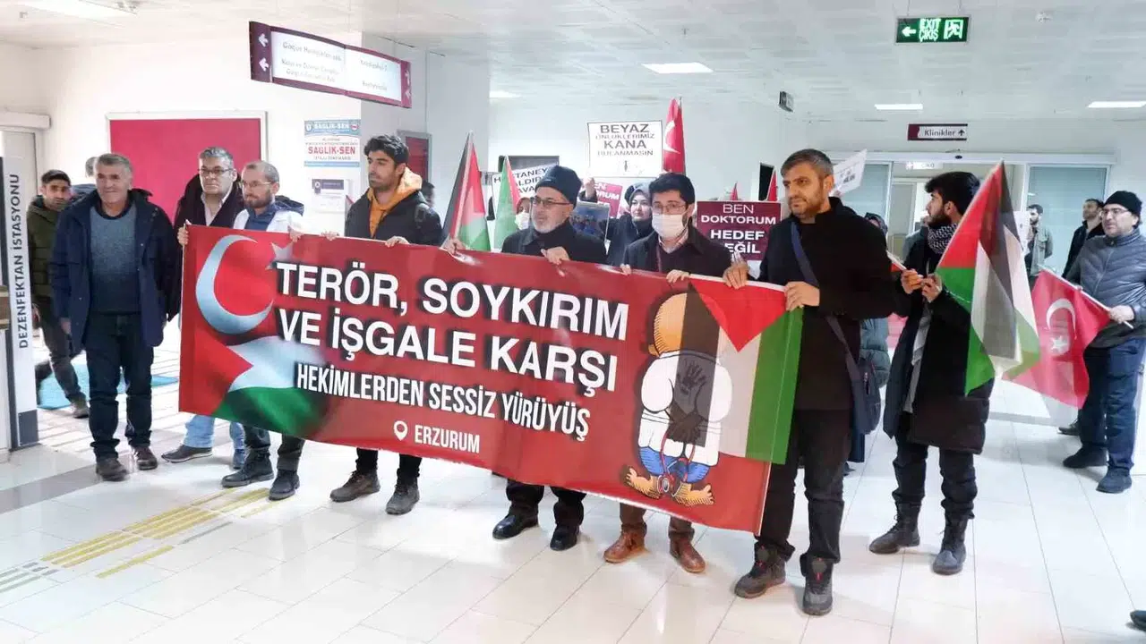Sağlıkçıların Sessiz Yürüyüşlerinde 14. Hafta