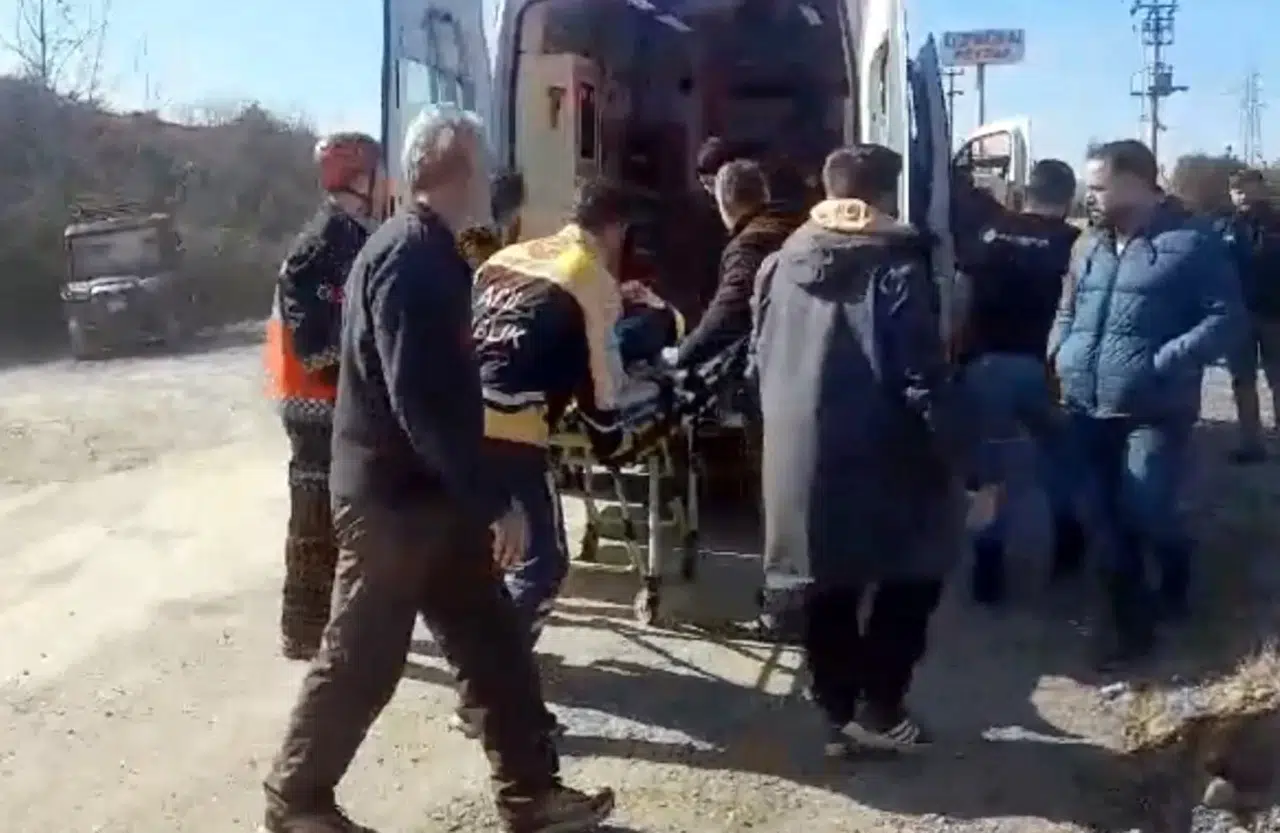 Sakarya’da Arazi Aracı Dereye Uçtu: 3 Ağır Yaralı